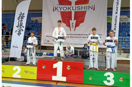 Złoty medal dla Cieszyńskiego Kyokushin na Mistrzostwach Makroregionów