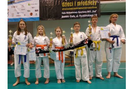 Pięć złotych medali dla Cieszyńskiego Kyokushin w Pucharze Beskidów